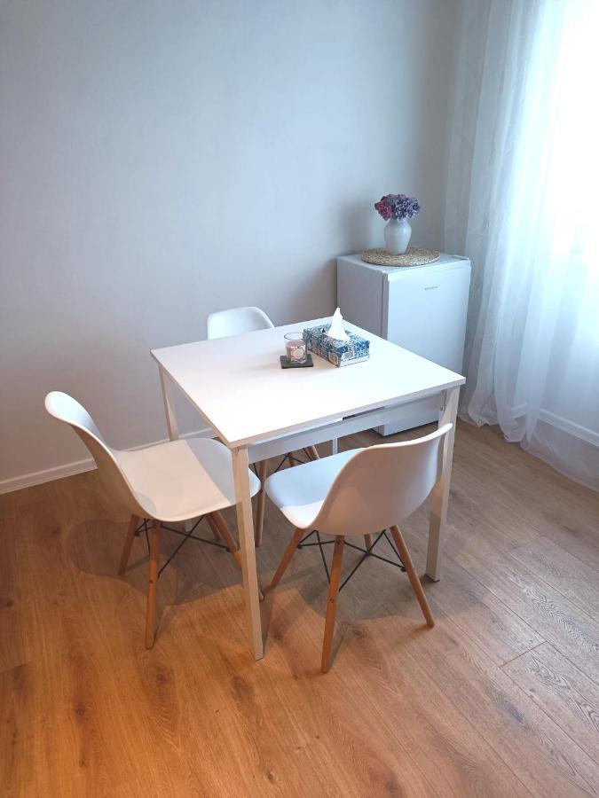 Zoo Karlovarska Apartment Plzeň Eksteriør billede